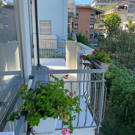 Rifugio A Due Passi Dal Mare リミニ